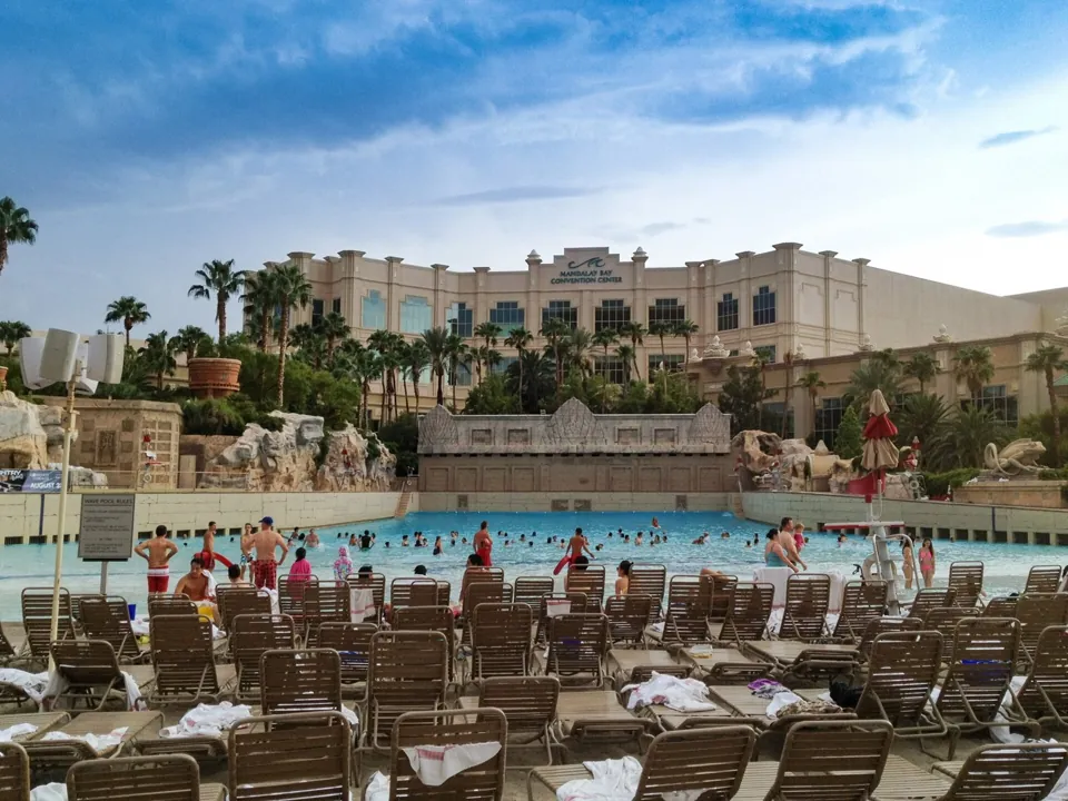 Área de albercas de Mandalay Bay · archivo 2013
