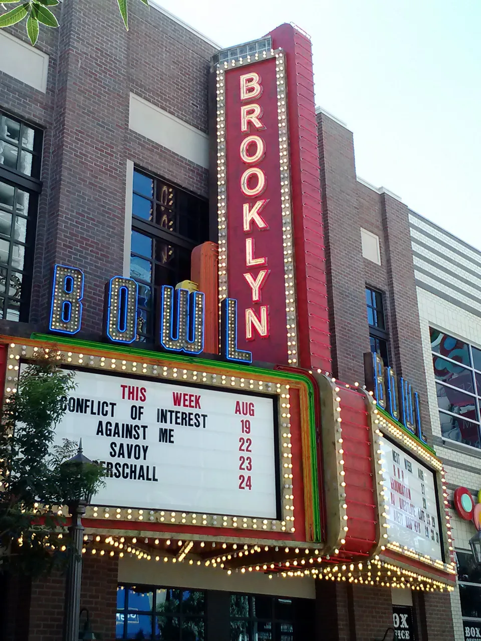 Brooklyn Bowl Las Vegas en The LINQ Promenade · exterior de archivo, agosto de 2014