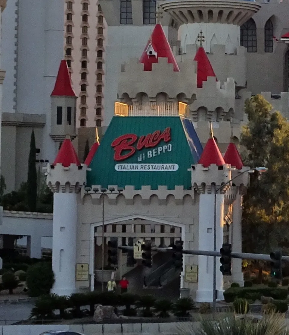Entrada de Buca di Beppo en Excalibur · octubre de 2019