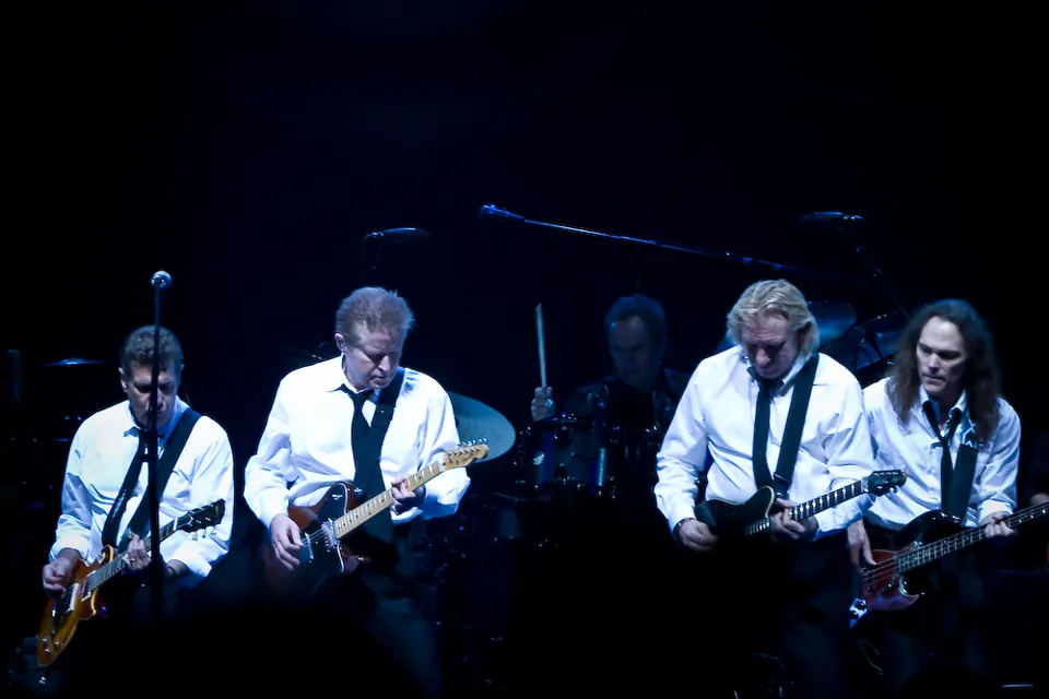 Eagles durante Long Road Out of Eden Tour · archivo diciembre de 2008; incluye a Glenn Frey y no representa la formación o producción actual en Sphere