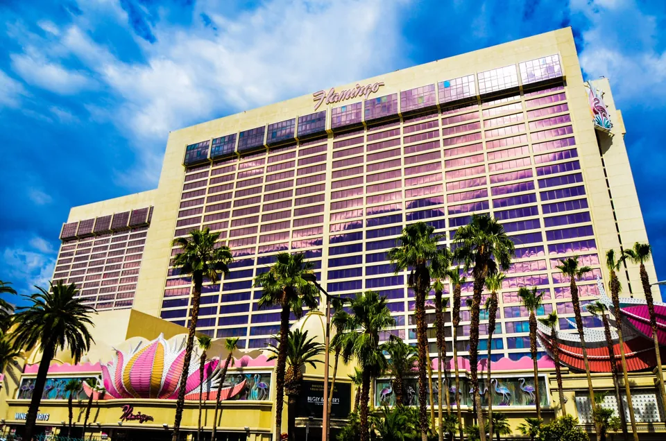 Exterior de Flamingo Las Vegas · archivo de junio de 2020; no confirma el aspecto ni los servicios actuales.