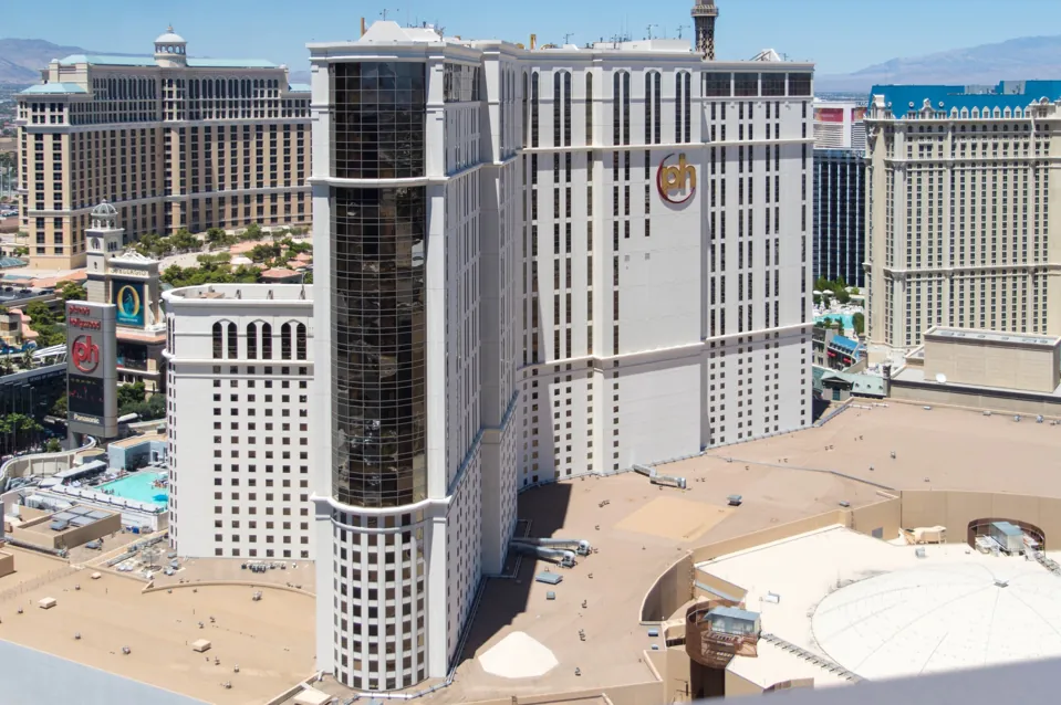 Planet Hollywood visto desde la terraza de Marriott’s Grand Chateau · archivo de julio de 2015; no representa una habitación ni garantiza una vista contratada.