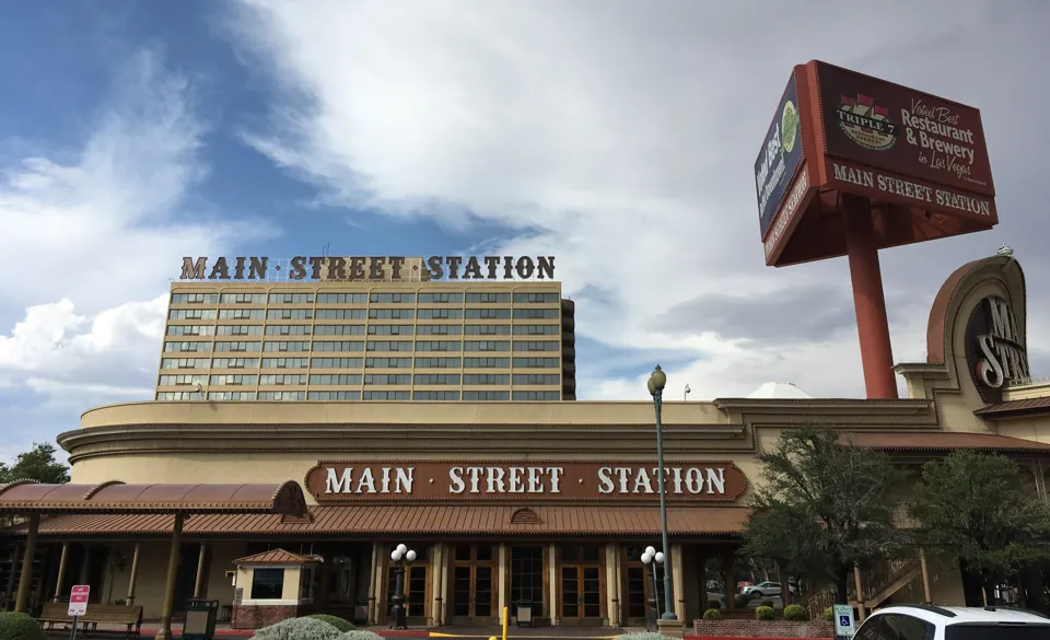 Exterior de Main Street Station en Downtown Las Vegas · archivo de agosto de 2018.
