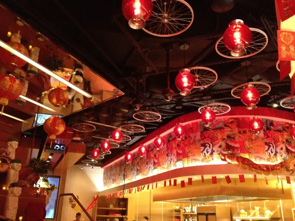 Interior de China Poblano en The Cosmopolitan · archivo de enero de 2012; no confirma la decoración actual.