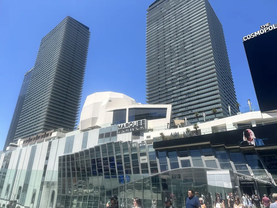Exterior de The Cosmopolitan, donde se encuentra Marquee · archivo 2025