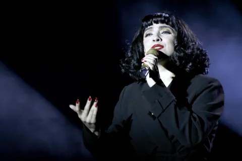 Mon Laferte en el Zócalo de Ciudad de México · archivo 2020