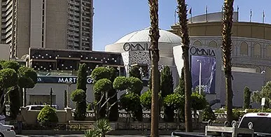 Acceso exterior de OMNIA, Caesars Palace · archivo 2023