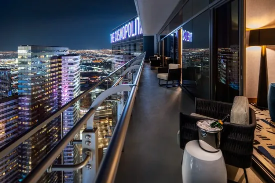 Terraza de un Chelsea Penthouse de The Cosmopolitan; no corresponde a todas las categorías Terrace.