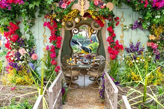 The Garden Table, vista del montaje presentado por Sadelle’s.