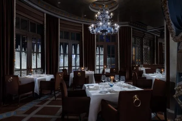Salón de PRIME Steakhouse en Bellagio · imagen de prensa publicada en marzo de 2025.