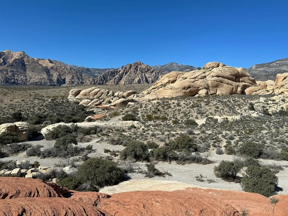Formaciones de Sandstone Quarry en Red Rock Canyon · archivo 2024