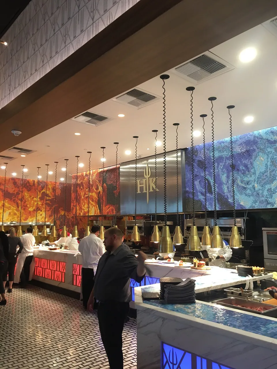 Hell’s Kitchen en Las Vegas, cocina de exhibición y comedor · archivo 2018